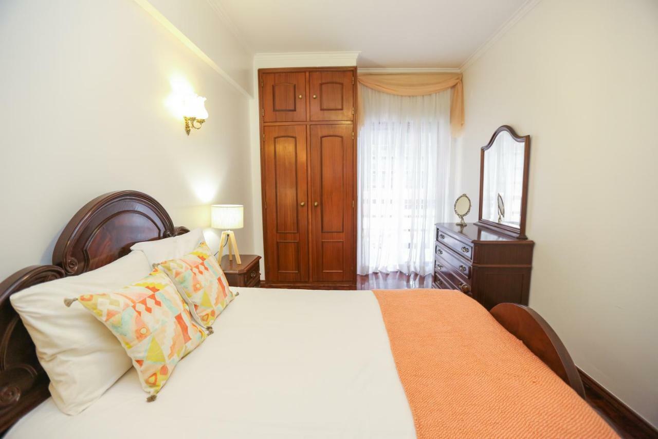Like-Home-T4-Bright Benfica Apt-Terrace Lisboa Eksteriør billede