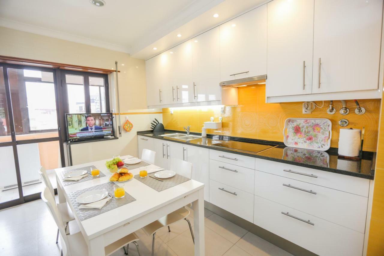 Like-Home-T4-Bright Benfica Apt-Terrace Lisboa Eksteriør billede
